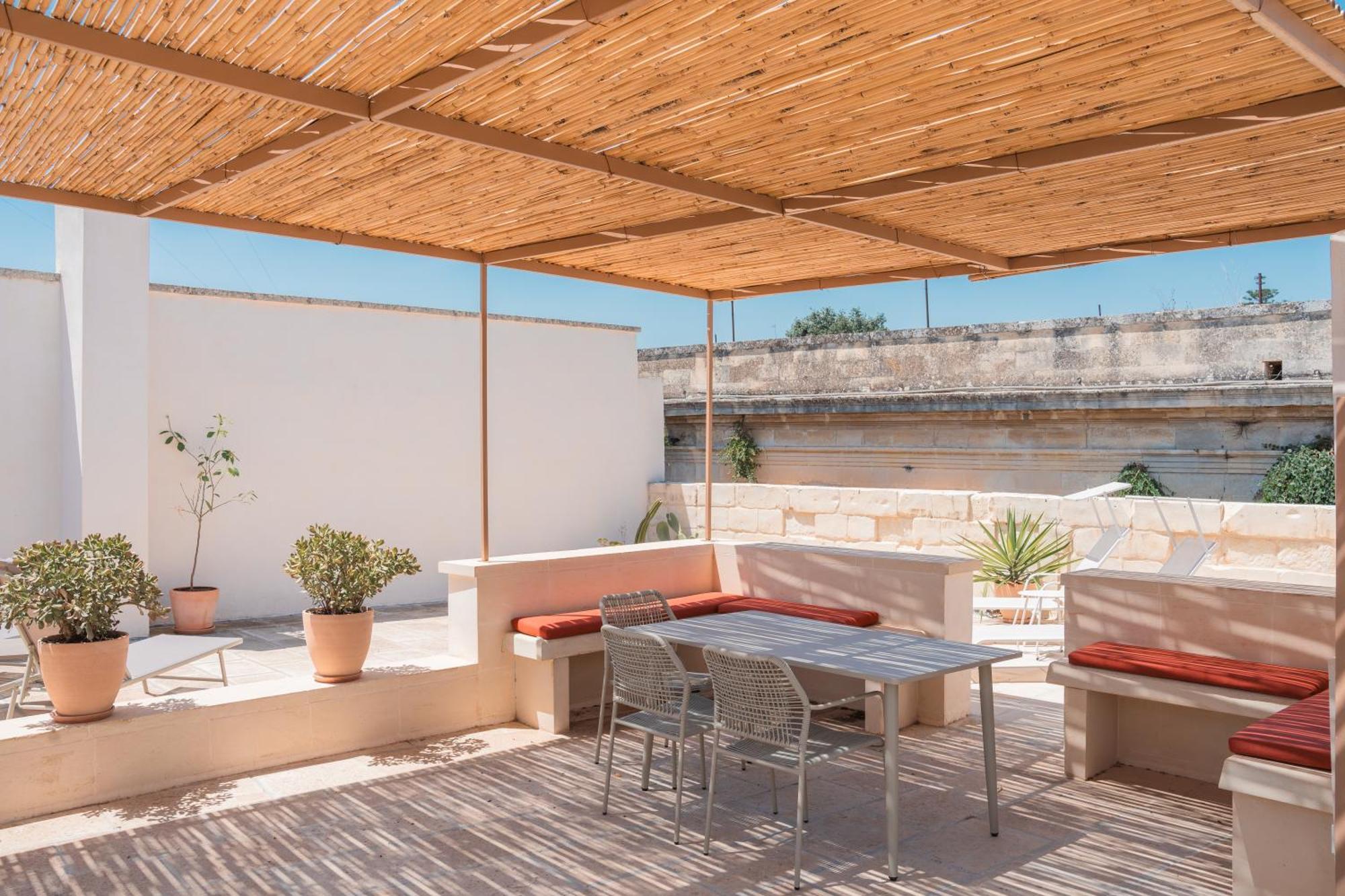 Lotus Apartment & Rooftop By Residence Colibri Lecce Zewnętrze zdjęcie