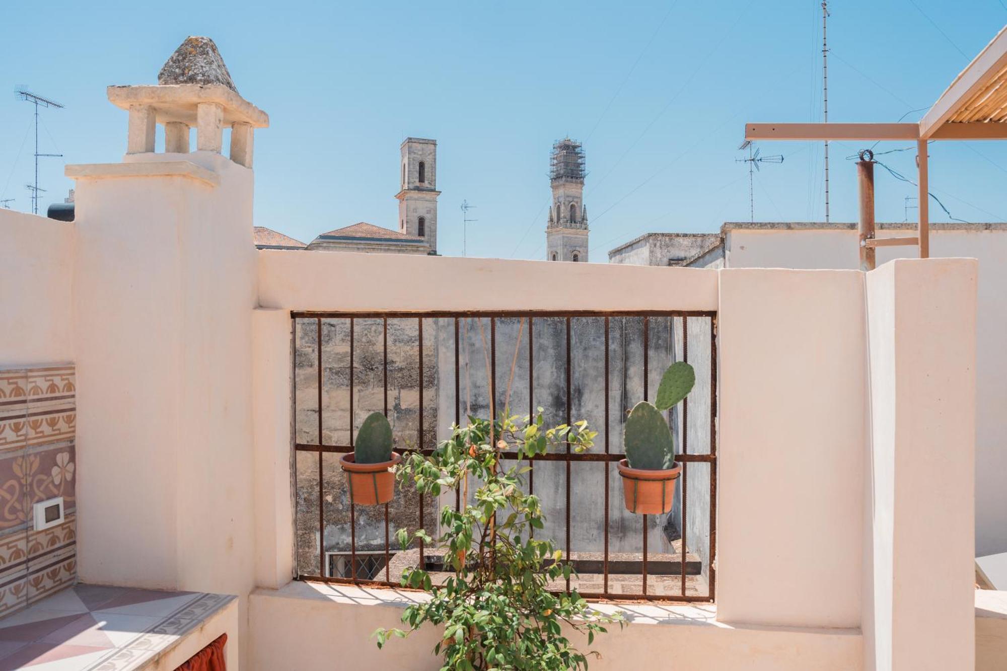 Lotus Apartment & Rooftop By Residence Colibri Lecce Zewnętrze zdjęcie